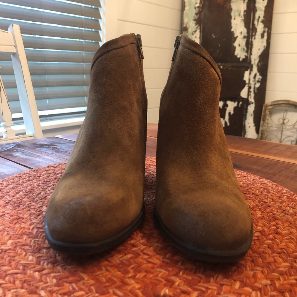 Lucky Brand Tan Suede Ankle Boots - Picture 3 of 11